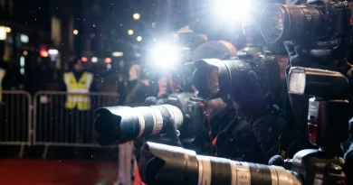 Blitzlichtgewitter am roten Teppich